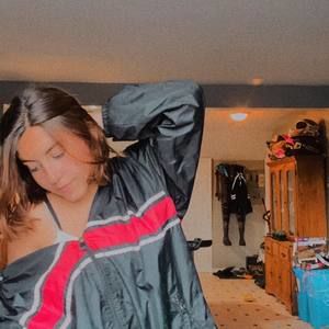 Meet your Posher, Harly